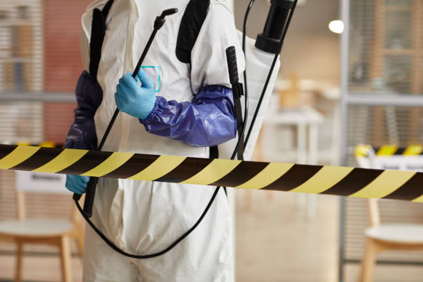 Professional Biohazard technician working in Fort George G Meade, MD